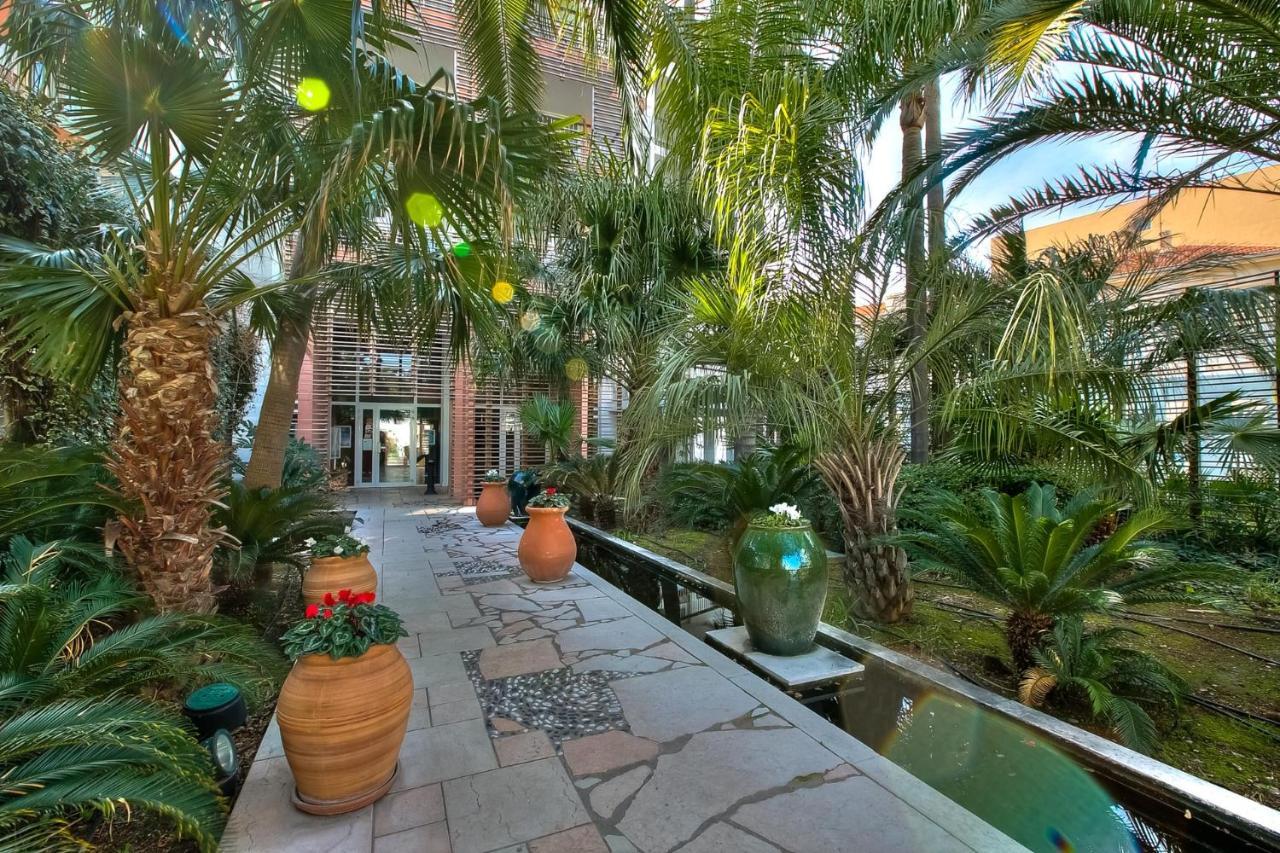 Penthouse Vue Mer Avec Rooftop,Jacuzzi,Et Parking Prive Antibes Zewnętrze zdjęcie