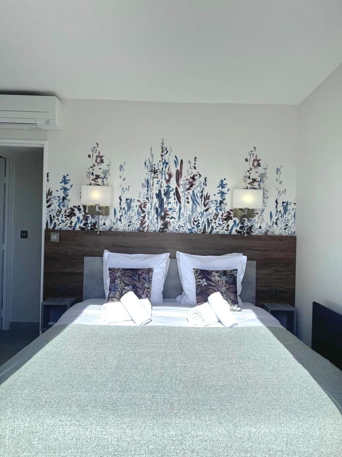 Penthouse Vue Mer Avec Rooftop,Jacuzzi,Et Parking Prive Antibes Zewnętrze zdjęcie